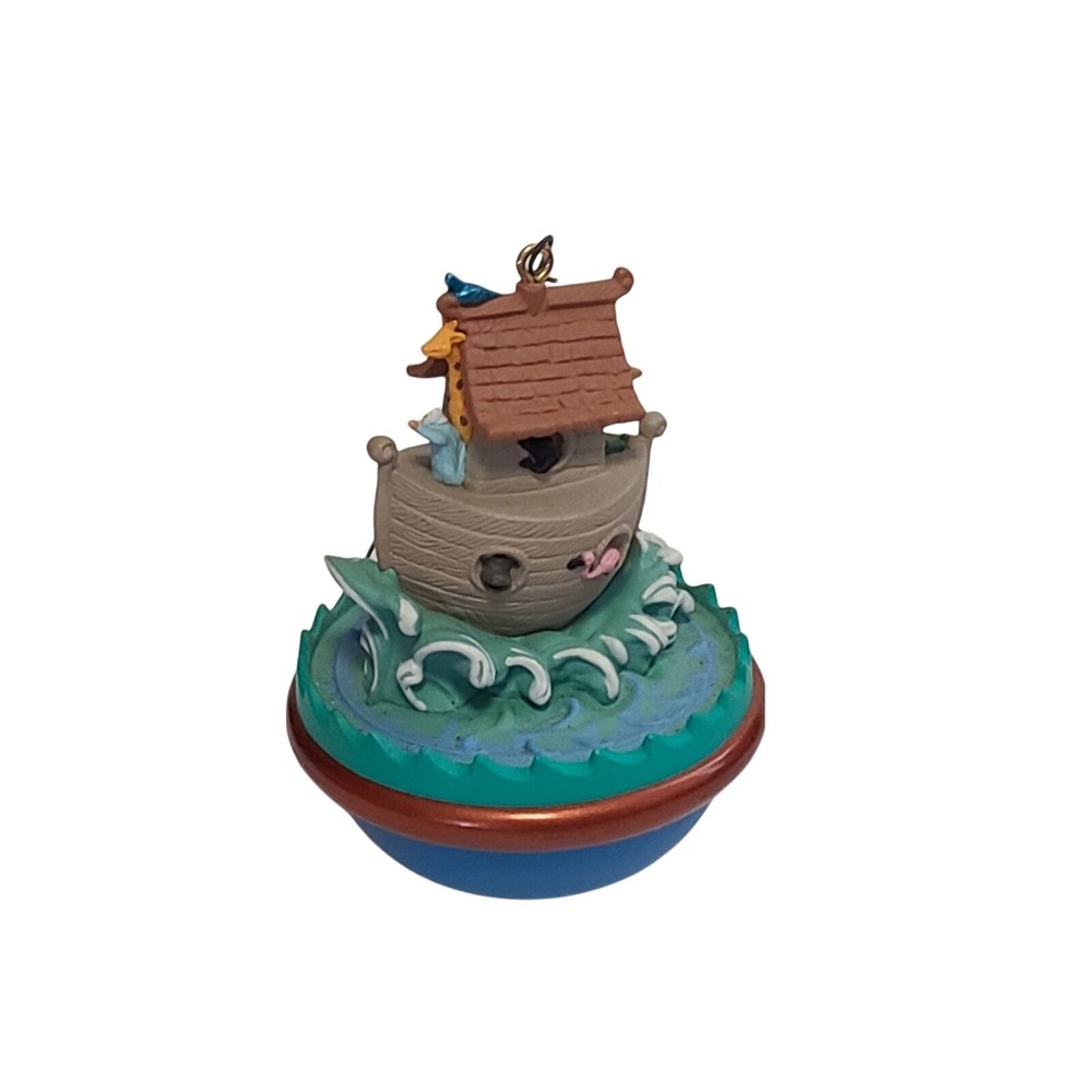 1996 Hallmark Keepsake Ornament "Jolly Wolly Ark" Noah's Ark Animals‎ Two by Two